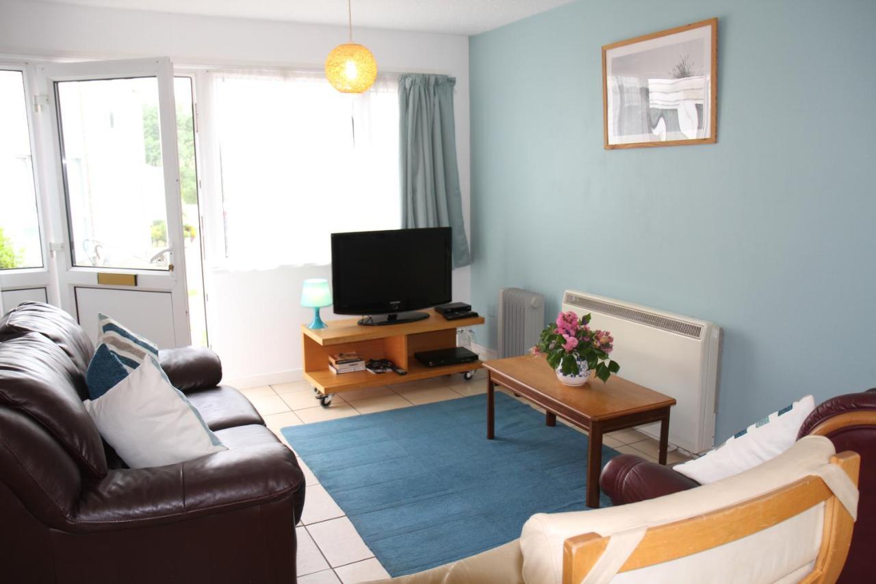 Freshwater Bay Holiday Cottages Pembroke Exterior photo