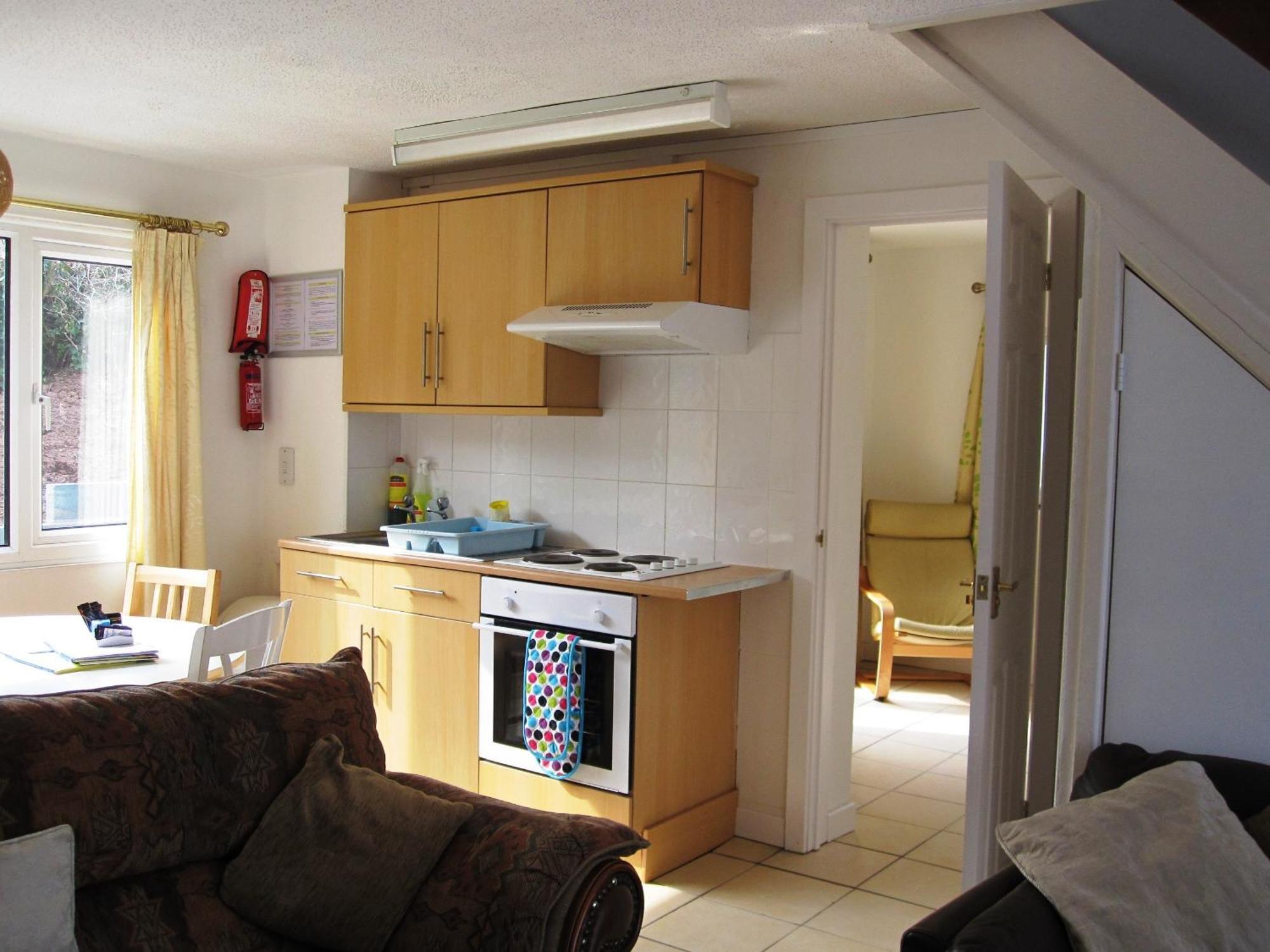 Freshwater Bay Holiday Cottages Pembroke Room photo